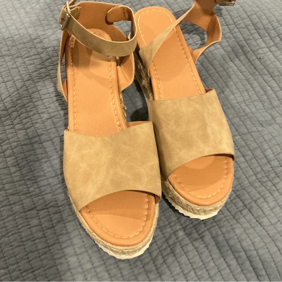 Tan Women's Sandals - Picture 2 of 5
